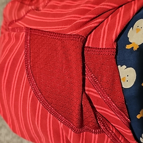 STUNNING LULULEMON Think fast PULLOVER double trouble strip boom juice cranberry - Picture 12 of 12